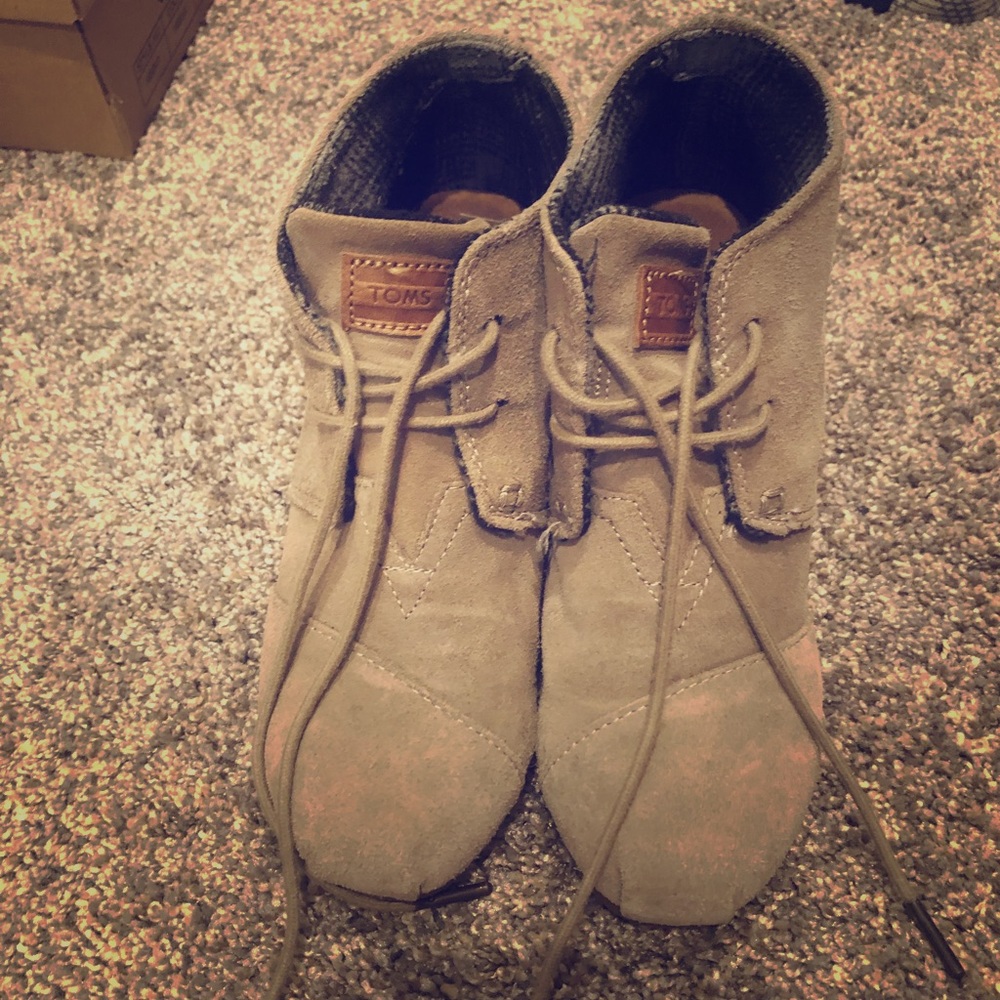 Bundle of Toms wedges!!